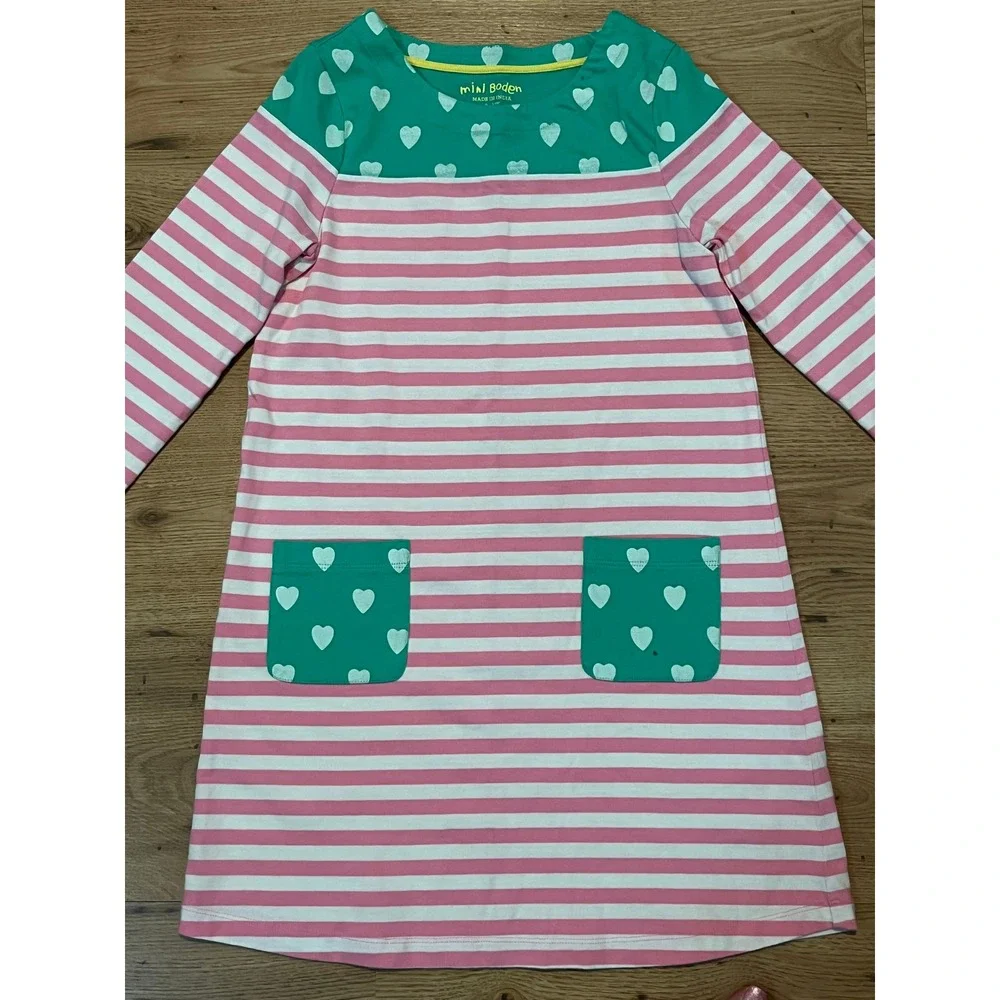 Mini Boden Dress Girls size 9-10Y Pink Stripe Green Heart Pocket Cotton School